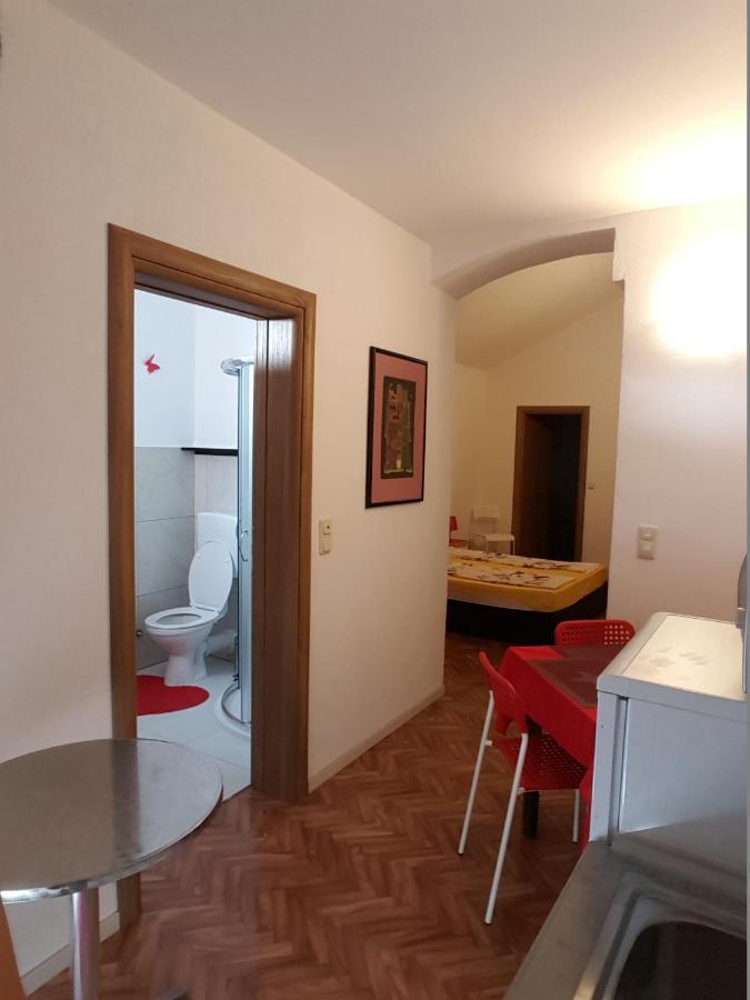 Apartments Megi Biograd na Moru Kültér fotó